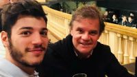 La emotiva foto de Enrique Sacco y el hijo de Débora Pérez Volpin en Rusia
