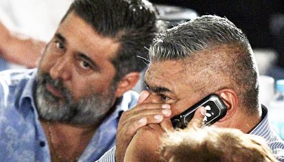 Risa fácil. Angelici y Tapia cerraron el sainete mundialero con la salida de Sampaoli.