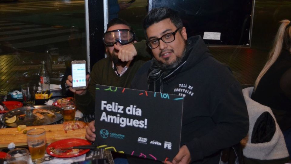 Polemica por el uso de lenguaje inclusivo del municipio de rosario por el dia del amigo