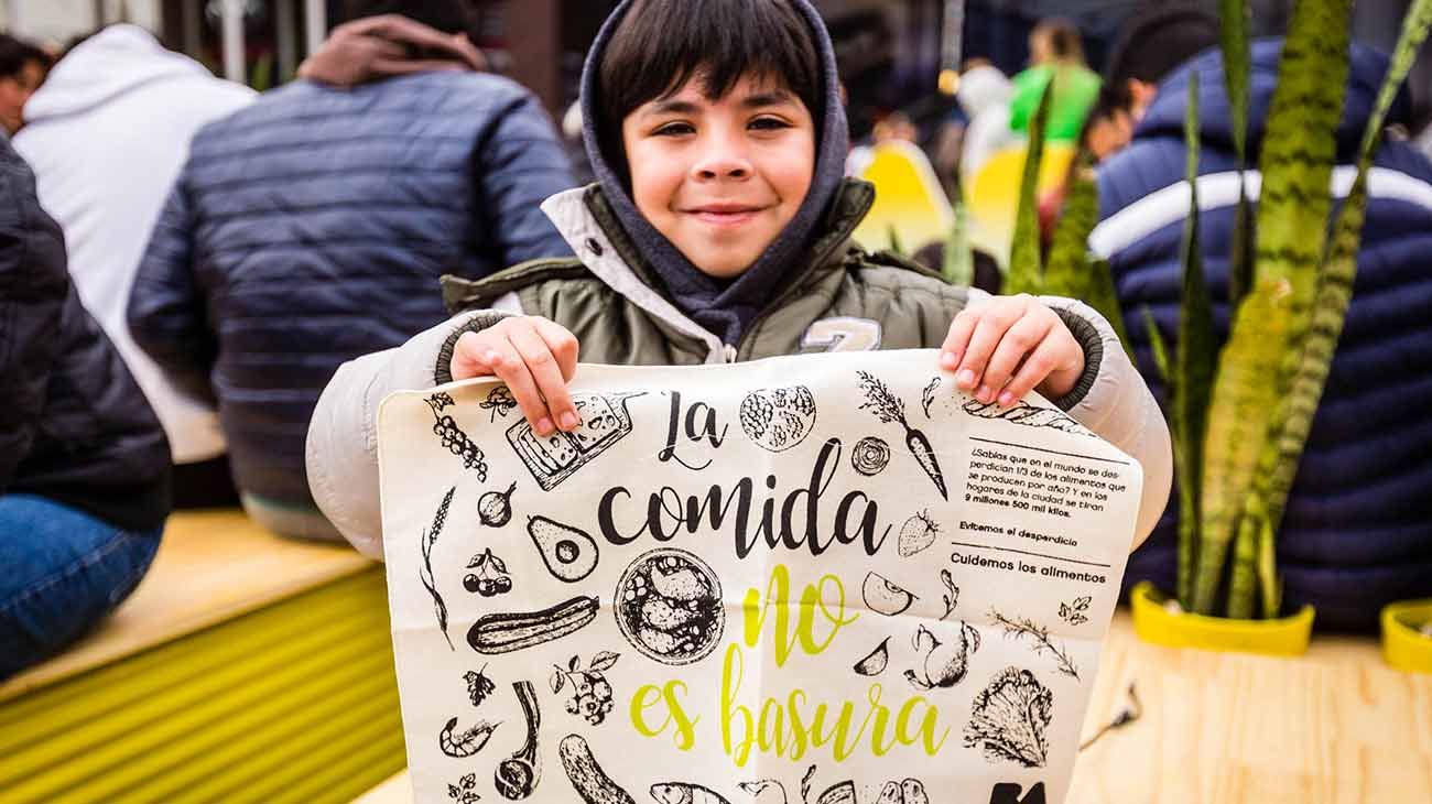 Con vistas a instruirse en la temática, jóvenes y adultos se acercaron a la activación Misión al Plato.