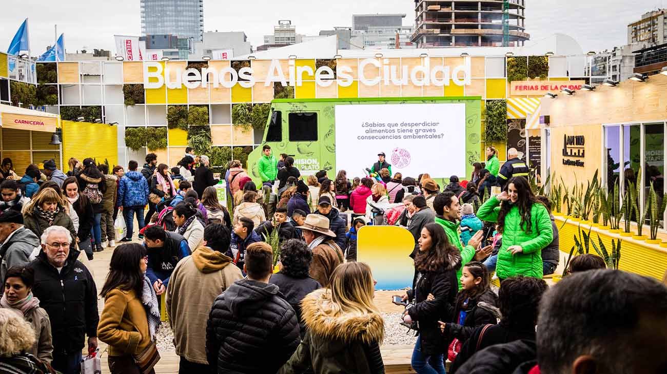 Con vistas a instruirse en la temática, jóvenes y adultos se acercaron a la activación Misión al Plato.