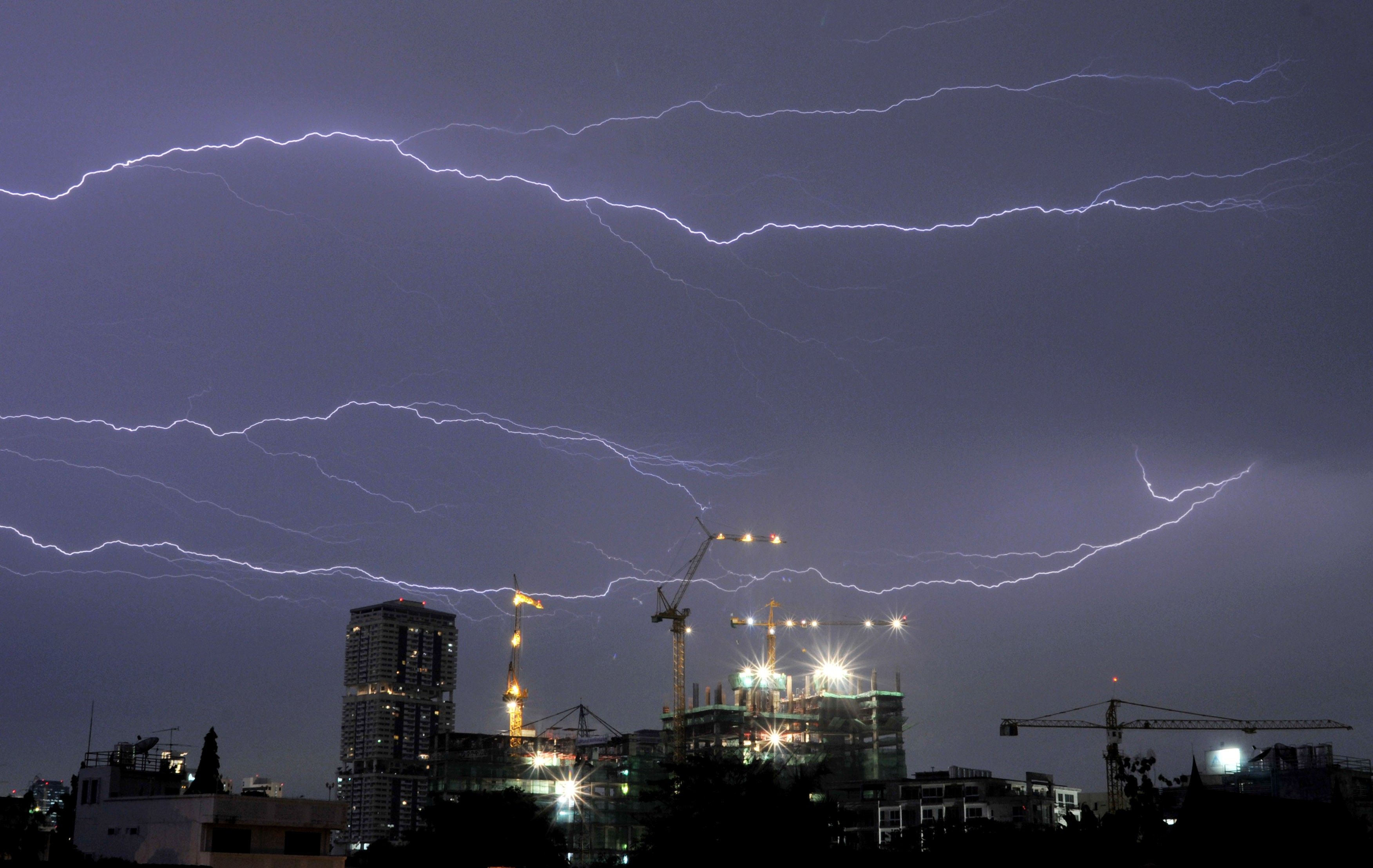 Storm of News to Hit Global Economy This Week Before August Calm