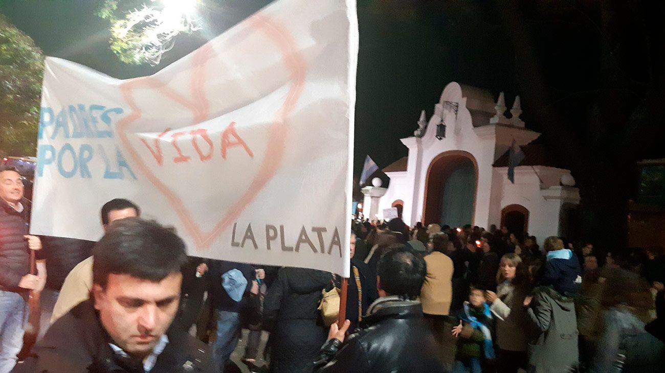 Marcha en Olivos contra el aborto