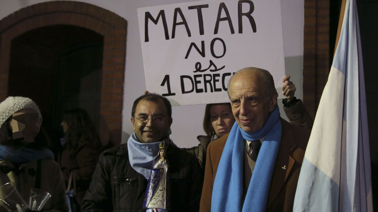 Movilización contra el aborto frente a la quinta de Olivos