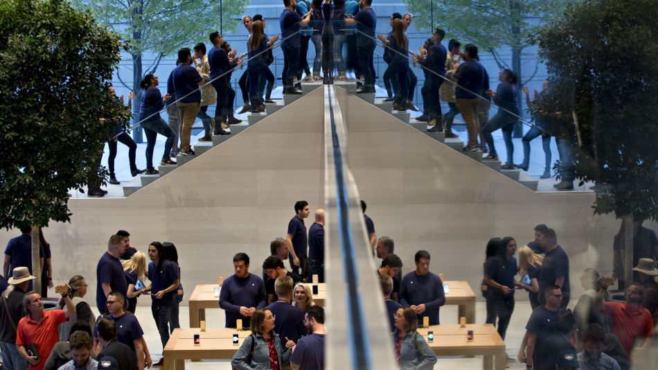 Inside The New Apple Inc. Michigan Avenue Store