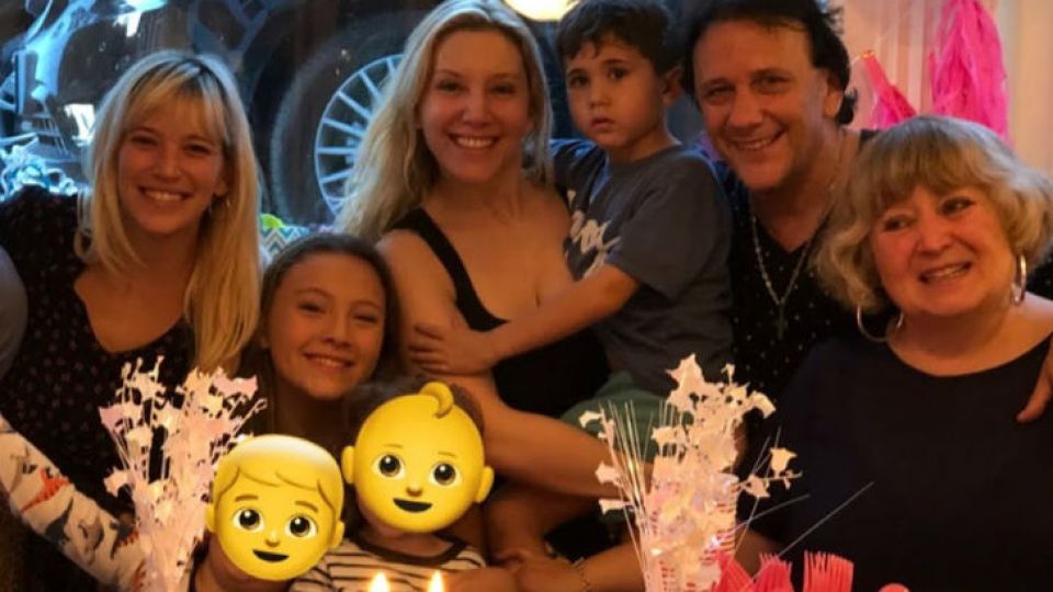 Caras El Exclusivo Cumpleanos De La Sobrina De Luisana Lopilato