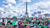 0804_paris_aborto_legal_facebook_g.jpg