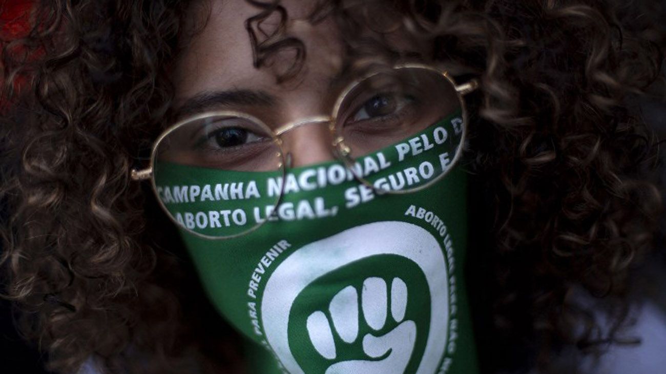 Repercusiones en Latinoamerica por la votación en el Senado argentino de la Ley de Interrupción Voluntaria del Embarazo.