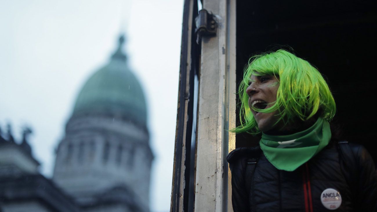 Noche histórica, se vota en el Senado la ley de Interrupción Voluntaria del Embarazo.