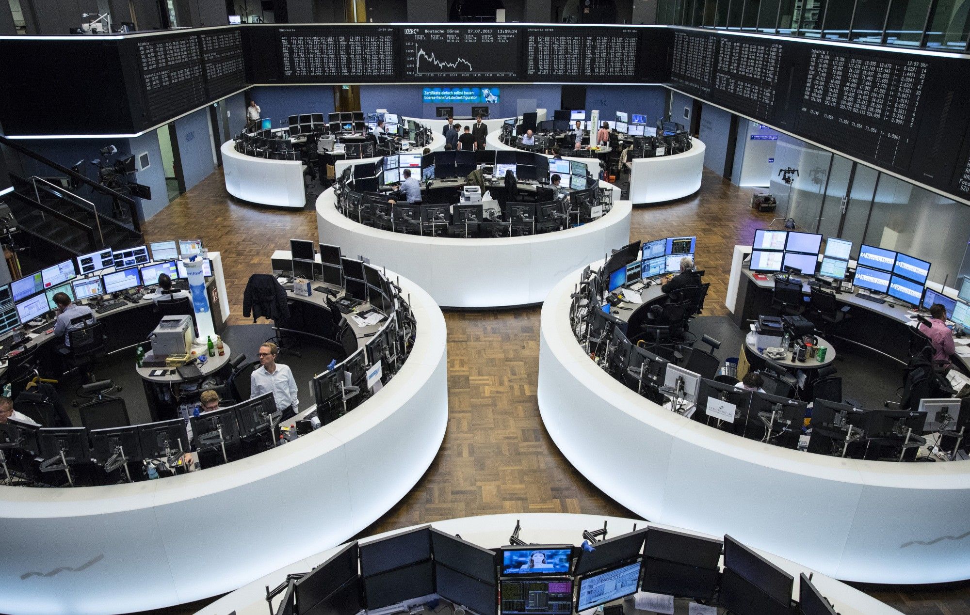 Trading Inside Frankfurt Stock Exchange On Stock Watchers "Day From Hell"