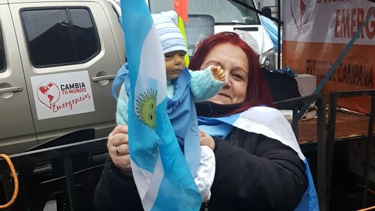 Las postales de la marcha celeste frente al Congreso.