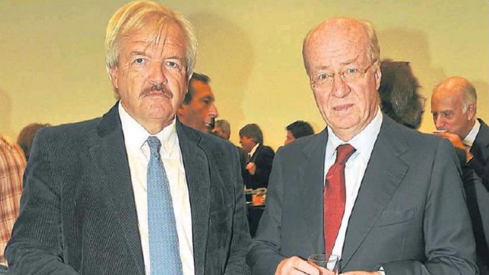 MANO DERECHA. Betnaza junto a su jefe, Paolo Rocca. El ejecutivo admitió pago de contribuciones.
