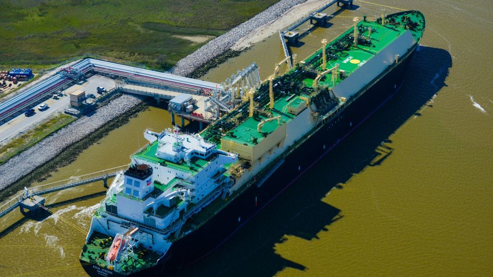 PetroChina Is Said to Mull Temporary Halt of U.S. LNG Purchases