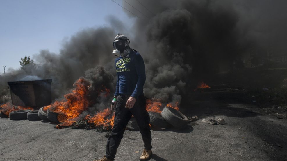 With One Eye on Syria, Israel Reluctantly Seeks Gaza Truce