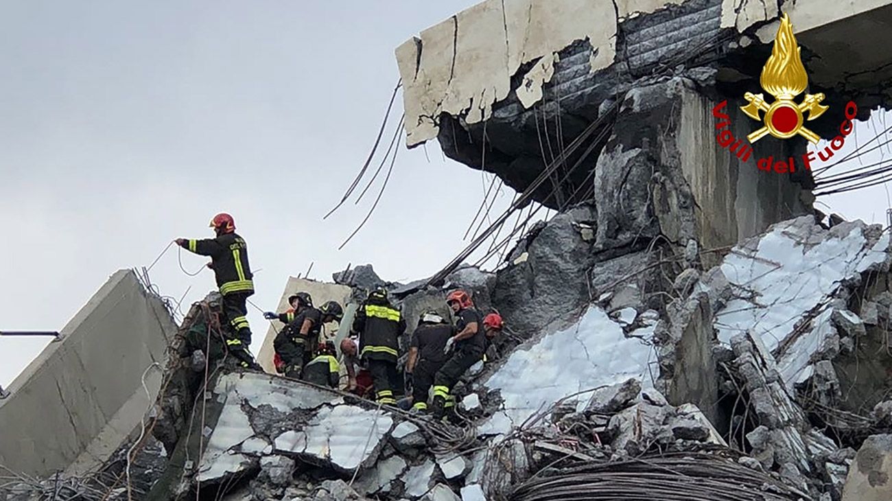 El viaducto mide 1.182 metros de longitud y tiene una altura de cerca de 100 metros.