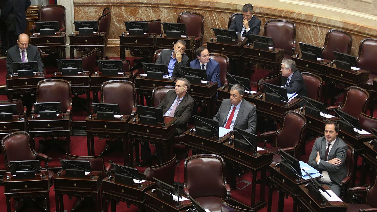 Senadores de la oposición durante la sesion en la que se iba a tratar el pedido de allanamiento a la ex presidenta Cristina Kirchner. 