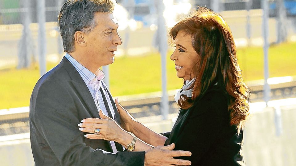 Ante los intelectuales. Los políticos y sus seguidores deberían comprender que la función del pensamiento consiste en criticar.