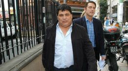 Rudy Ulloa. Su hijo Máximo Ulloa, abogado, trabaja en la Aduana de Tucuimán. Le dieron una licencia que no le correspondía. 