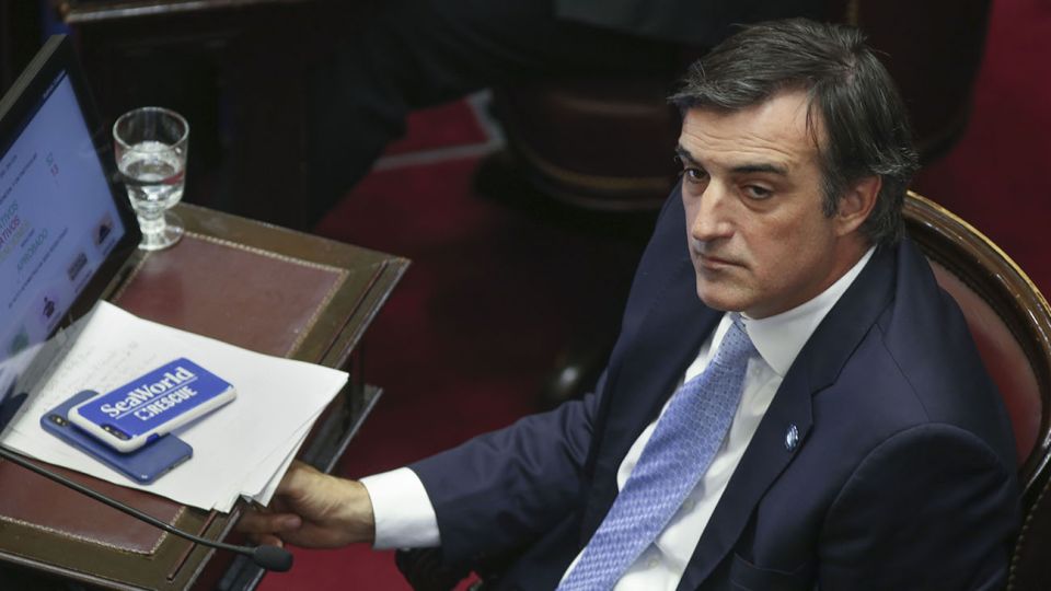 El senador por Cambiemos y exministro de Educación de la Nación Esteban Bullrich se refirió al paro que realizan 57 universidades nacionales.