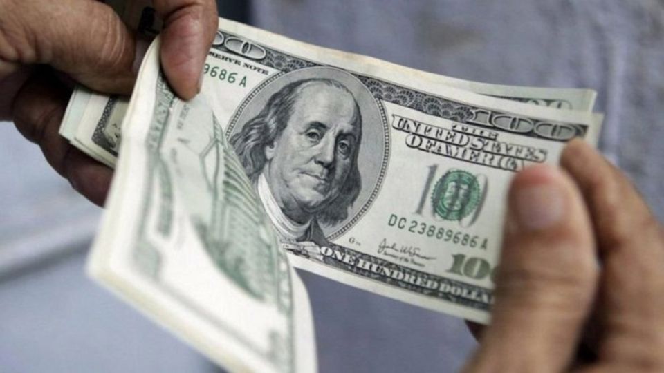 dolar sube 08292018