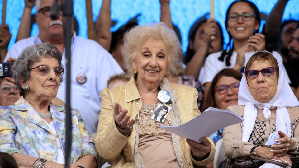 "Vivimos en un estado de excepción", afirmó Estela de Carlotto, presidenta de Abuelas.