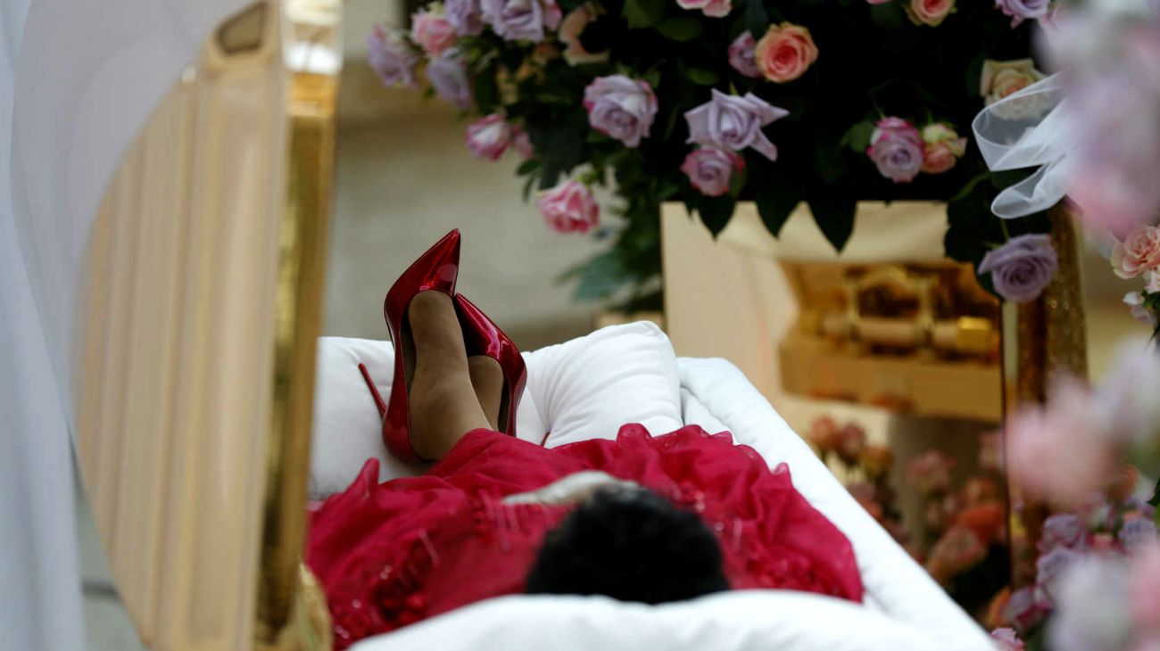 Miles de personas despiden a Aretha Franklin en su capilla ardiente en Detroit (EE.UU.)