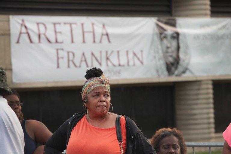 Miles de personas despiden a Aretha Franklin en su capilla ardiente en Detroit (EE.UU.)