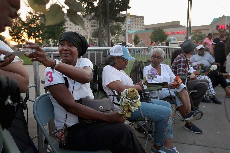 Miles de personas despiden a Aretha Franklin en su capilla ardiente en Detroit (EE.UU.)