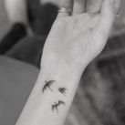 Emilia_Clarke_tatuaje (2)