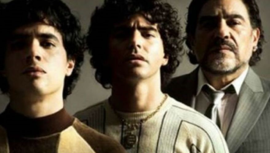 maradona serie elenco 442