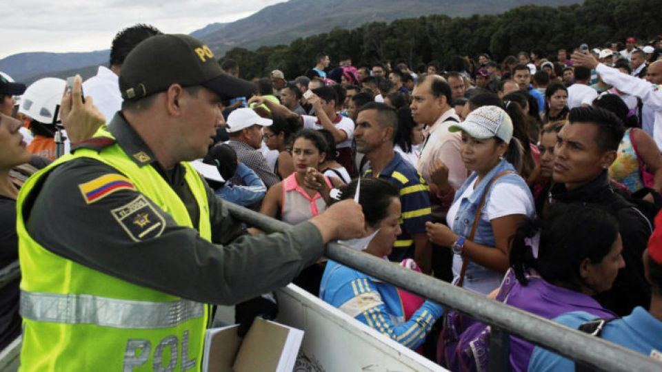El éxodo venelozano dispara una ola de xenofobia latina