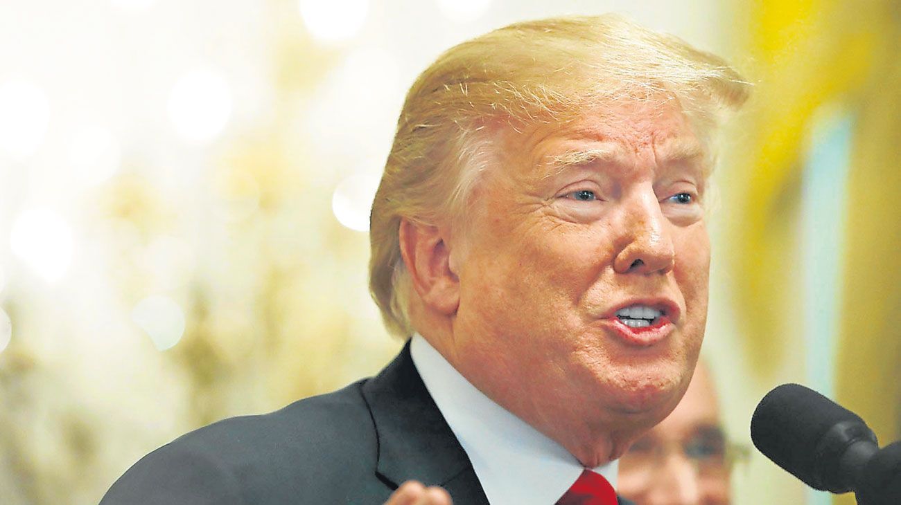 Donald Trump como Dr. Insólito Perfil