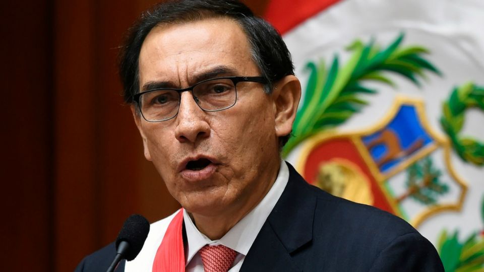La Constitución permite al presidente disolver el Congreso y convocar elecciones parlamentarias si los legisladores votan en contra del Gabinete dos veces.