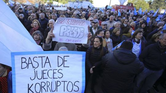 Manifestaciones. Durante el gobierno anterior, las denuncias sobre corrupción fueron una parte esencial de la protesta pública.