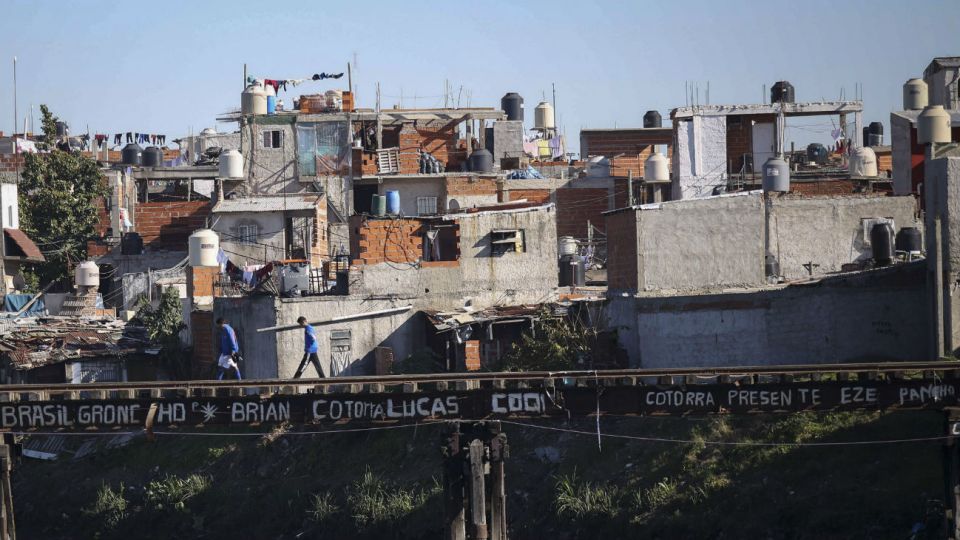La pobreza creció a raíz de la crisis cambiaria.