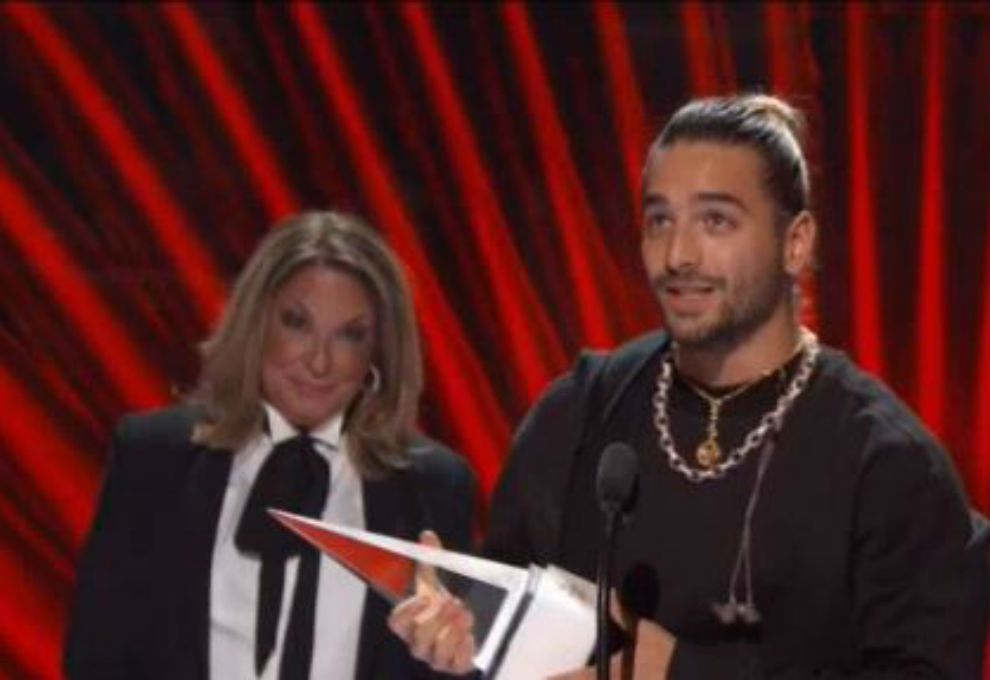doctora polo_maluma_beso (3)