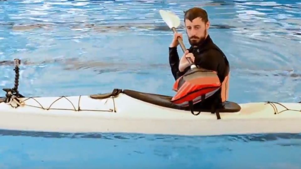 Cómo hacer el eskimo roll en kayak Weekend