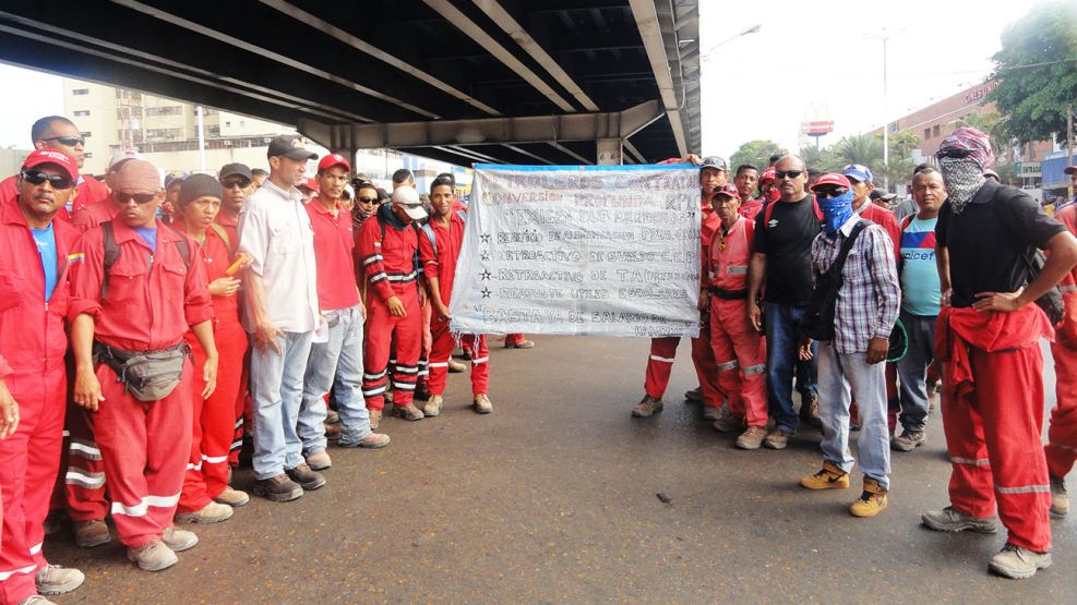 Trabajadores de petroleras de Venezuela protestan por salarios-01-10-2018