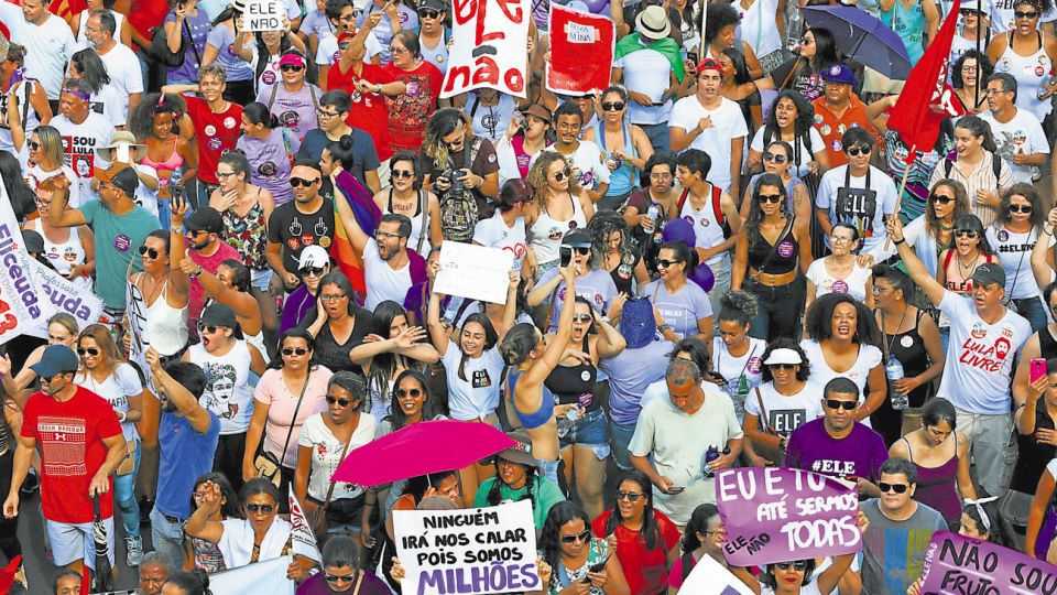 Brasil. La multitud repudia el discurso negativo de Bolsonaro.