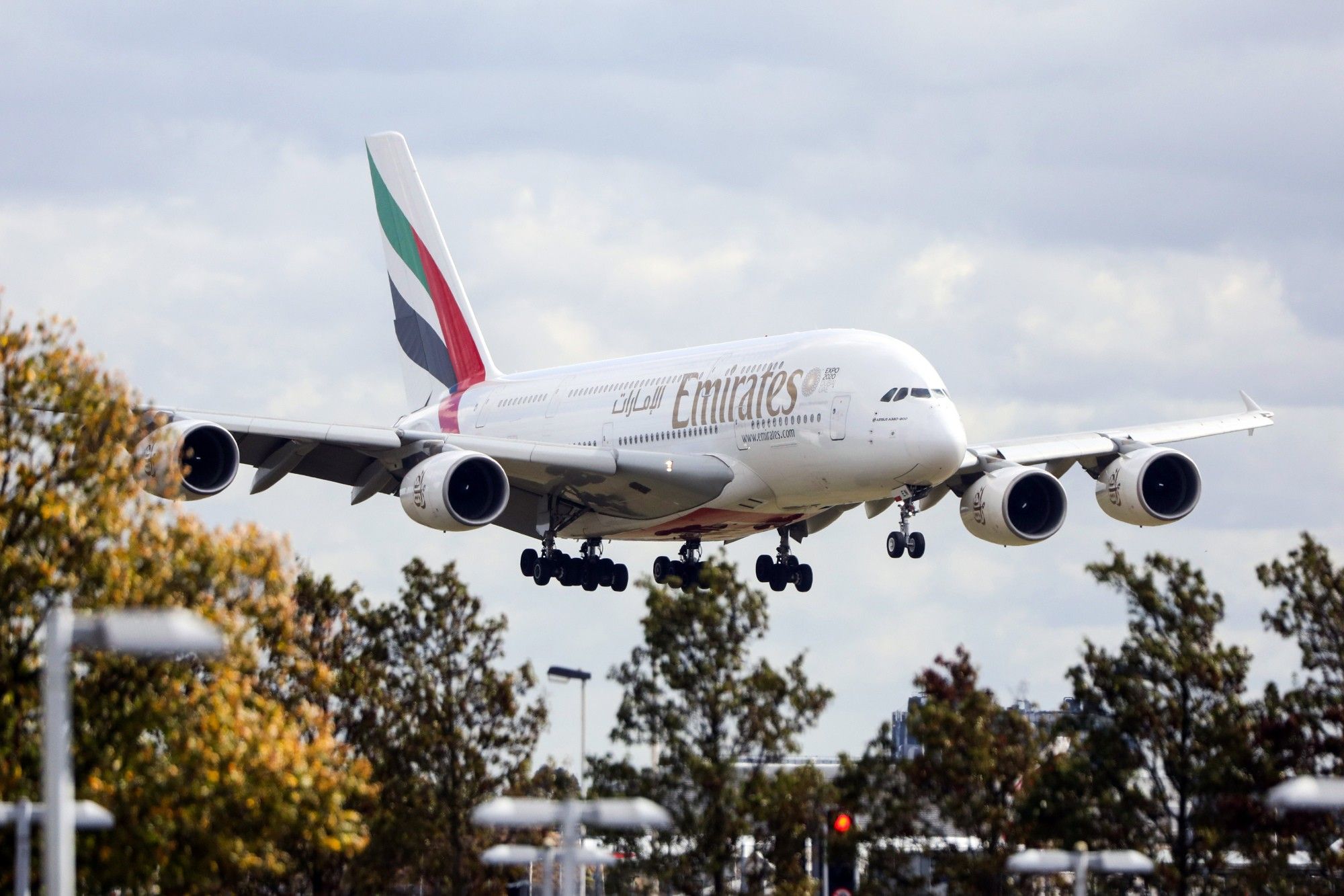 Emirates Seeks Etihad Airline Takeover 