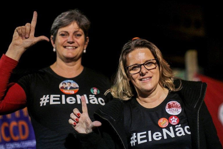 "Grieta". Brasil vivió una jornada electoral marcada por los festejos de los bolsonaristas y la desazón de los partidarios del PT. A ambos lados, la particular alegría y el inconmovible color brasileños