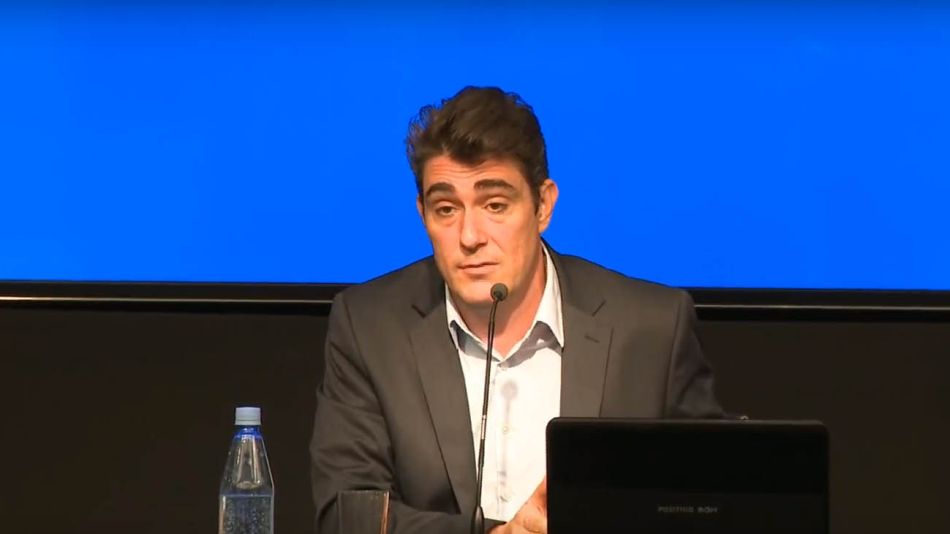 Javier Iguacel, en conferencia de prensa