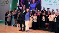 Susana Balbo y Mauricio Macri en el cierre del W20