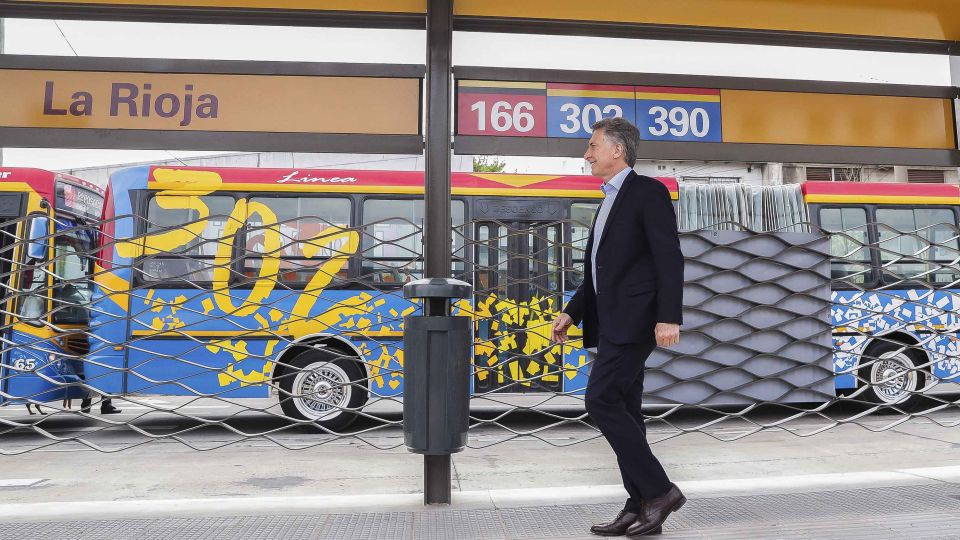 El presidente Mauricio Macri en el acto de inauguración del Metrobus Oeste, en el partido bonaerense de Morón