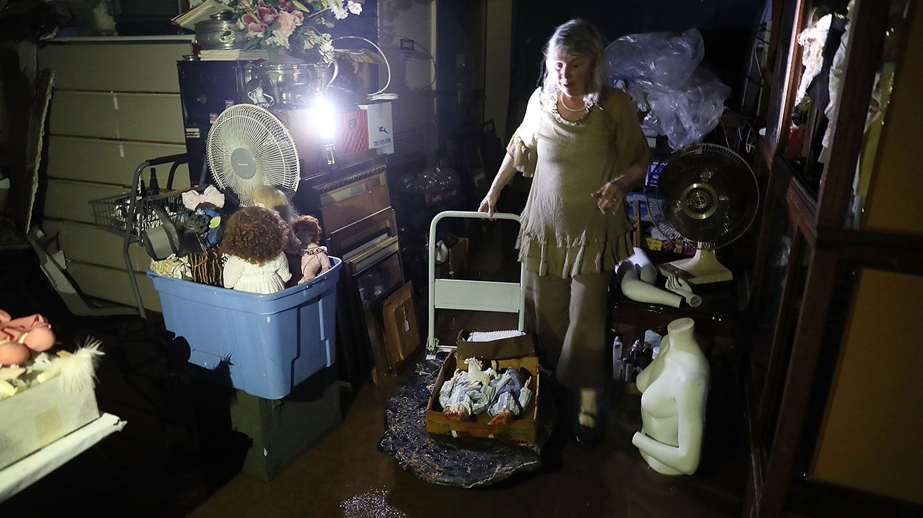 La furia devastadora del huracán Michael, con vientos sostenidos de hasta 250 kilómetros por hora, arrolló este miércoles el noroeste de Florida, provocando severos destrozos e inundaciones.