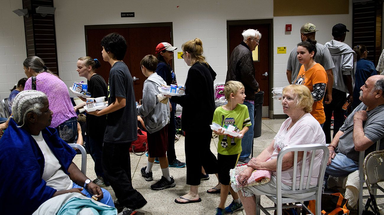 Cerca de 375.000 personas, en más de 20 condados del estado de Florida, recibieron la orden de evacuar.
