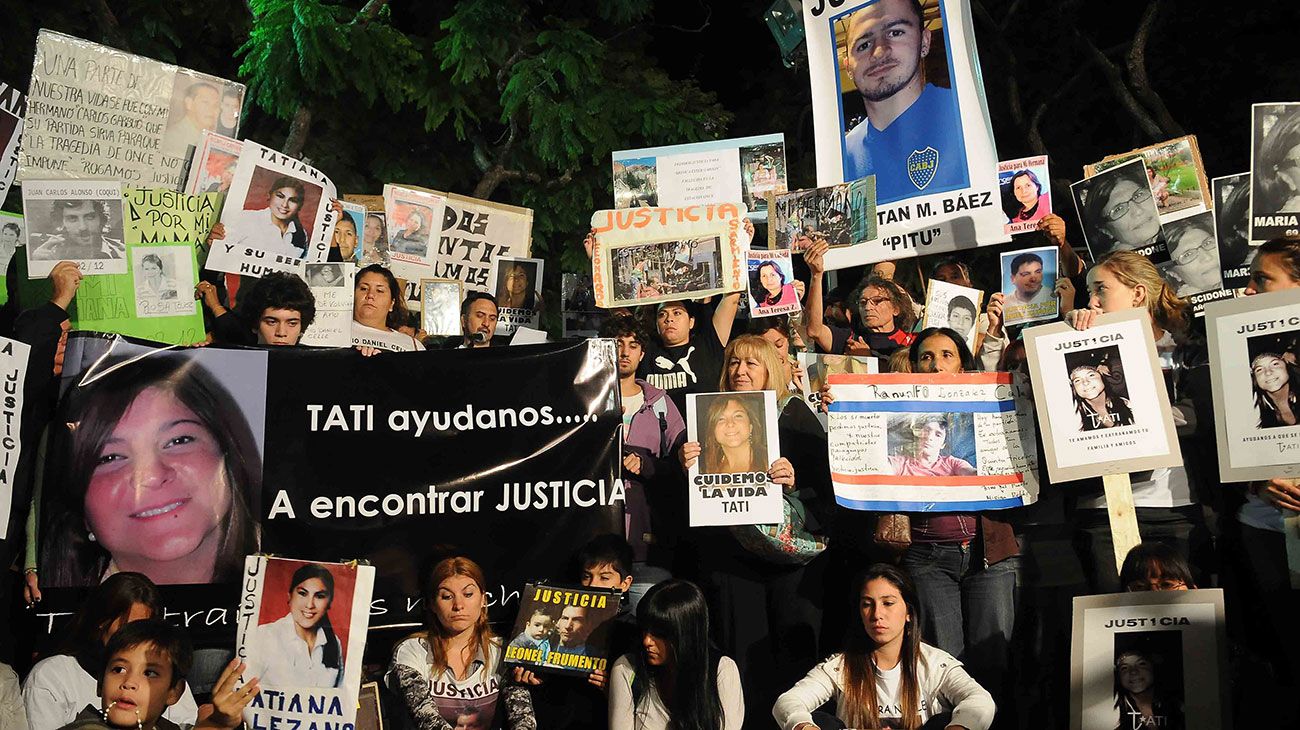 Manifestaciones de familiares y amigos de víctimas de la Tragedia de Once.