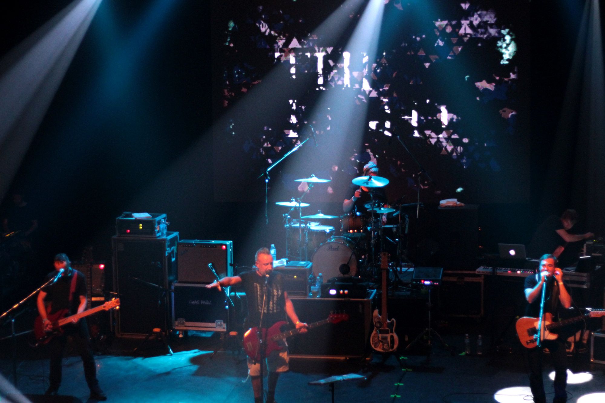 El show deslumbrante de Peter Hook en la Argentina.