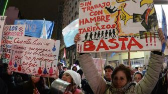 Las mujeres están más enojadas con el Gobierno que los hombres.