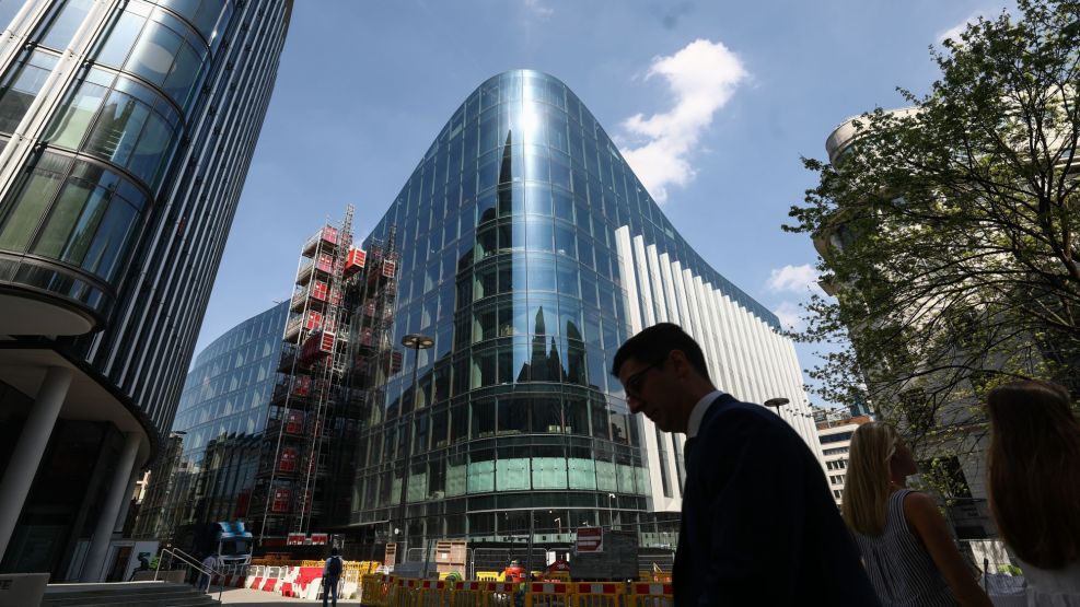 Billionaire Lau Plans Redevelopment of Goldman London HQ